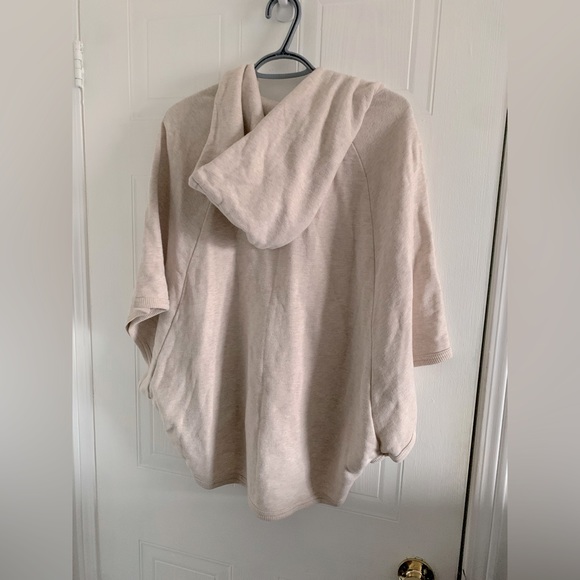 Wilfred Free Caron Cape Size Small - Picture 2 of 5